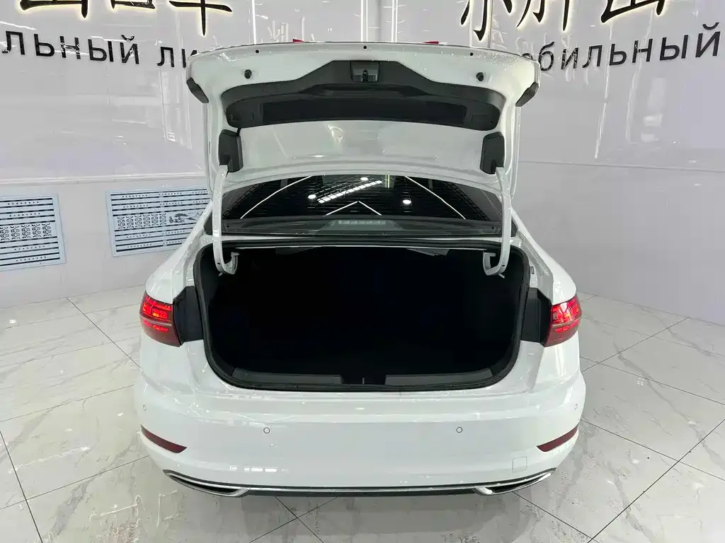 Volkswagen Sagitar 2022 из CN, фото 10