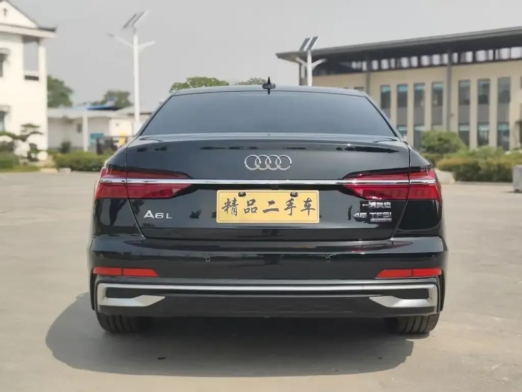Audi A6L 2024 из CN, фото 5