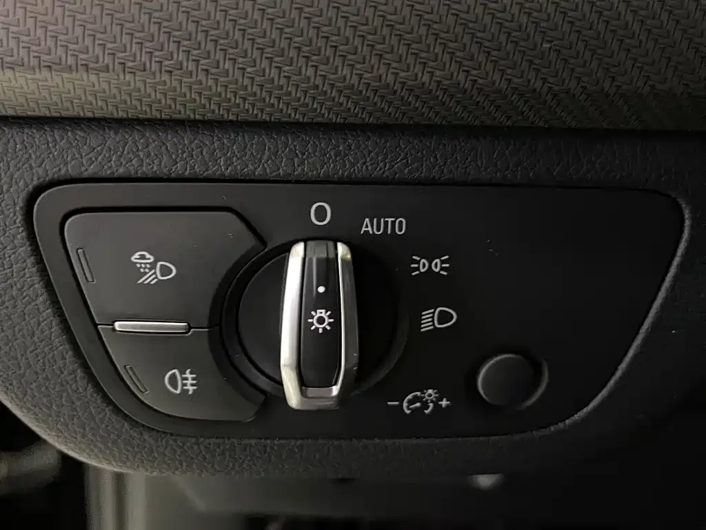 Audi Q5L 2023 из CN, фото 8