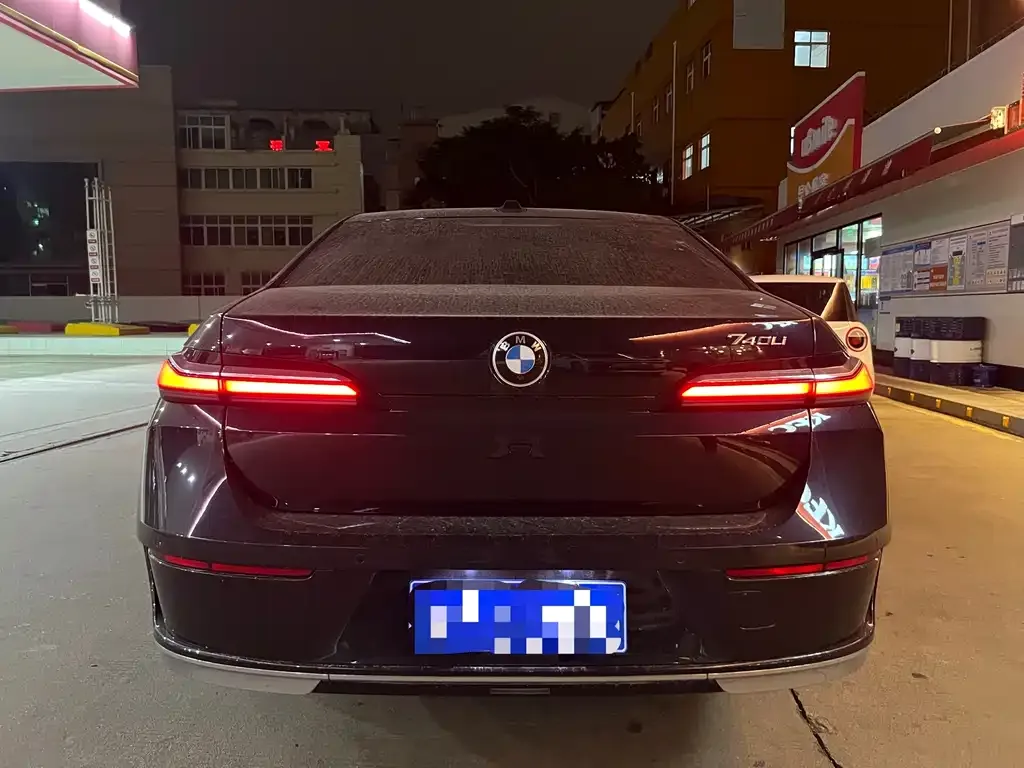 BMW 7 Series 2024 из CN, фото 8