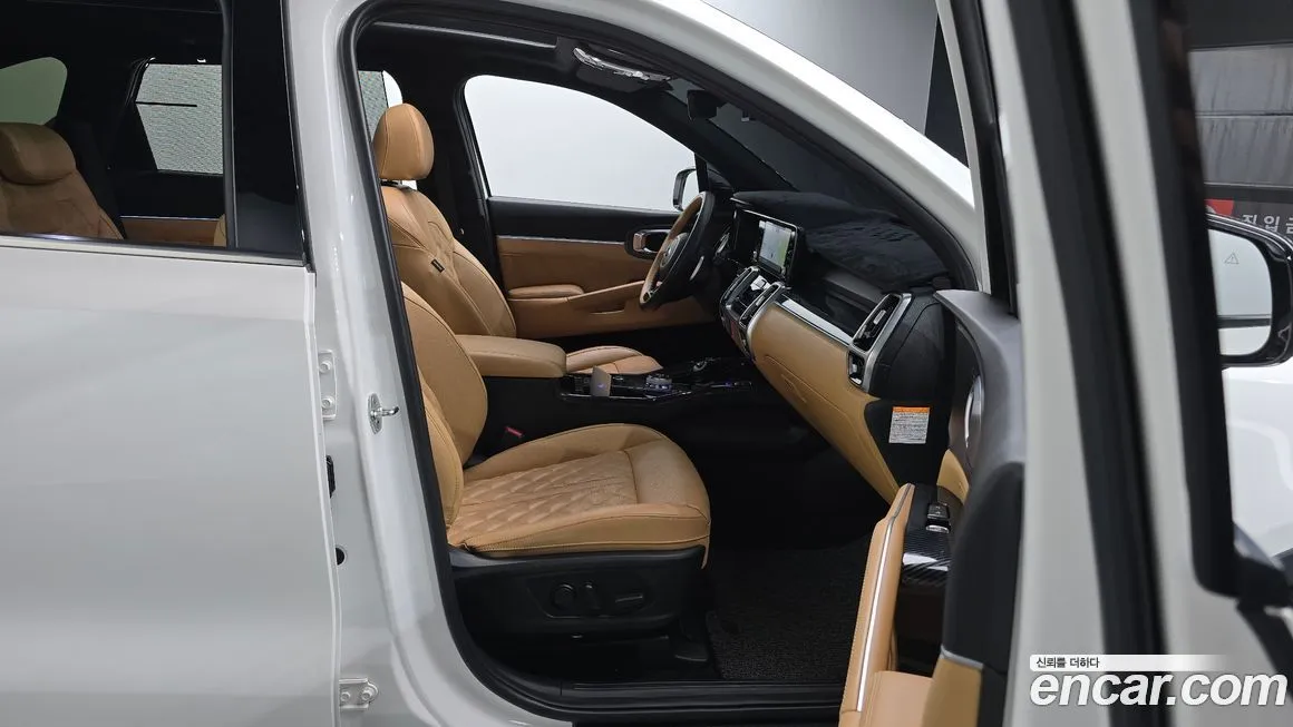 Kia Sorento — фото 10