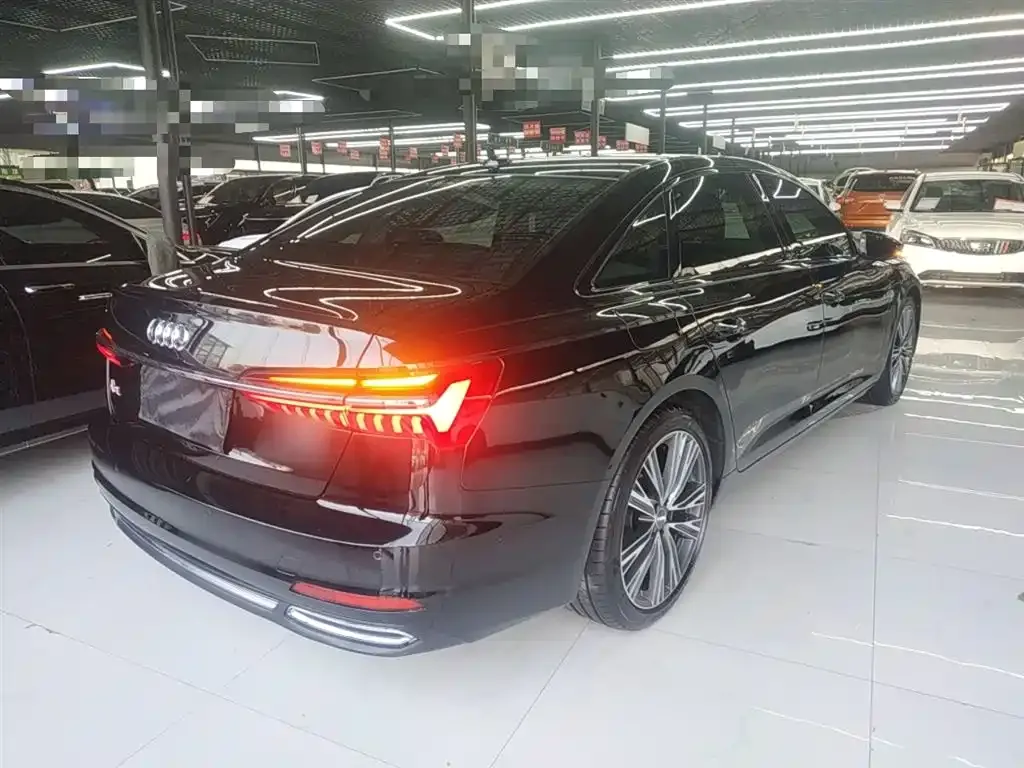 Audi A6L 2021 из CN, фото 8