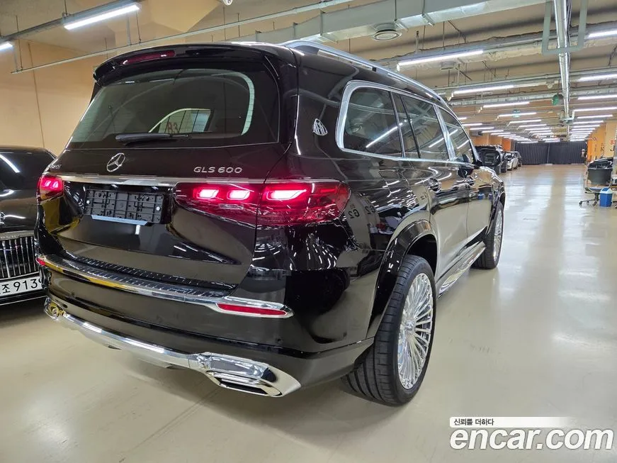 Mercedes-Benz GLS-Class — фото 10