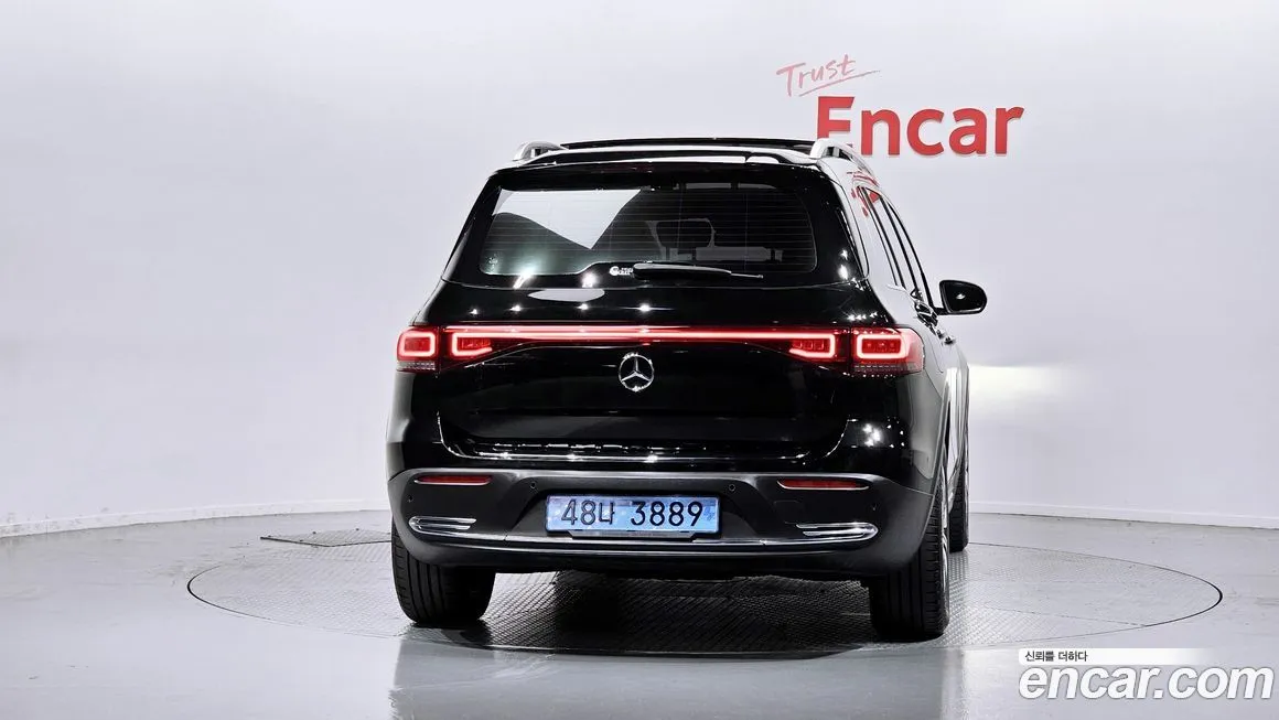 Mercedes-Benz EQB — фото 4