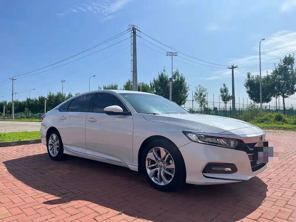 Honda Accord — фото 5