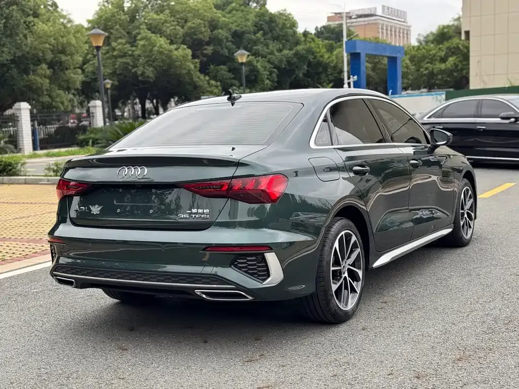 Audi A3 2023 из CN, фото 9