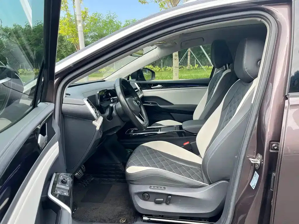 [object Object] ID.6 Crozz 2021 из CN, фото 10