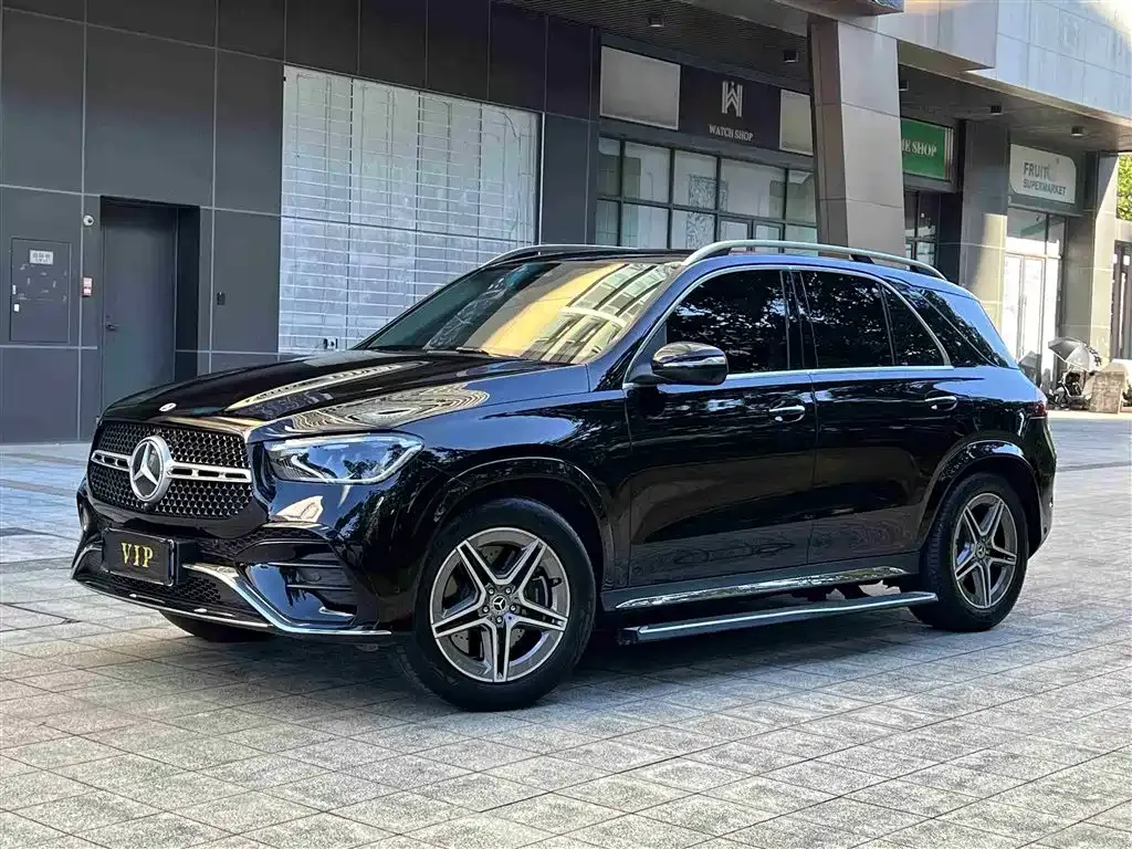 Mercedes-Benz GLE — фото 1