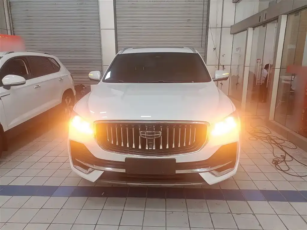 Geely Xingyue L 2024 из CN, фото 3
