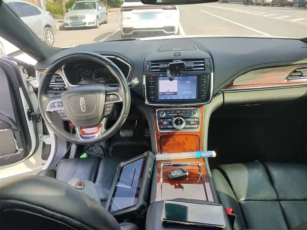 Lincoln Continental 2021 из CN, фото 10