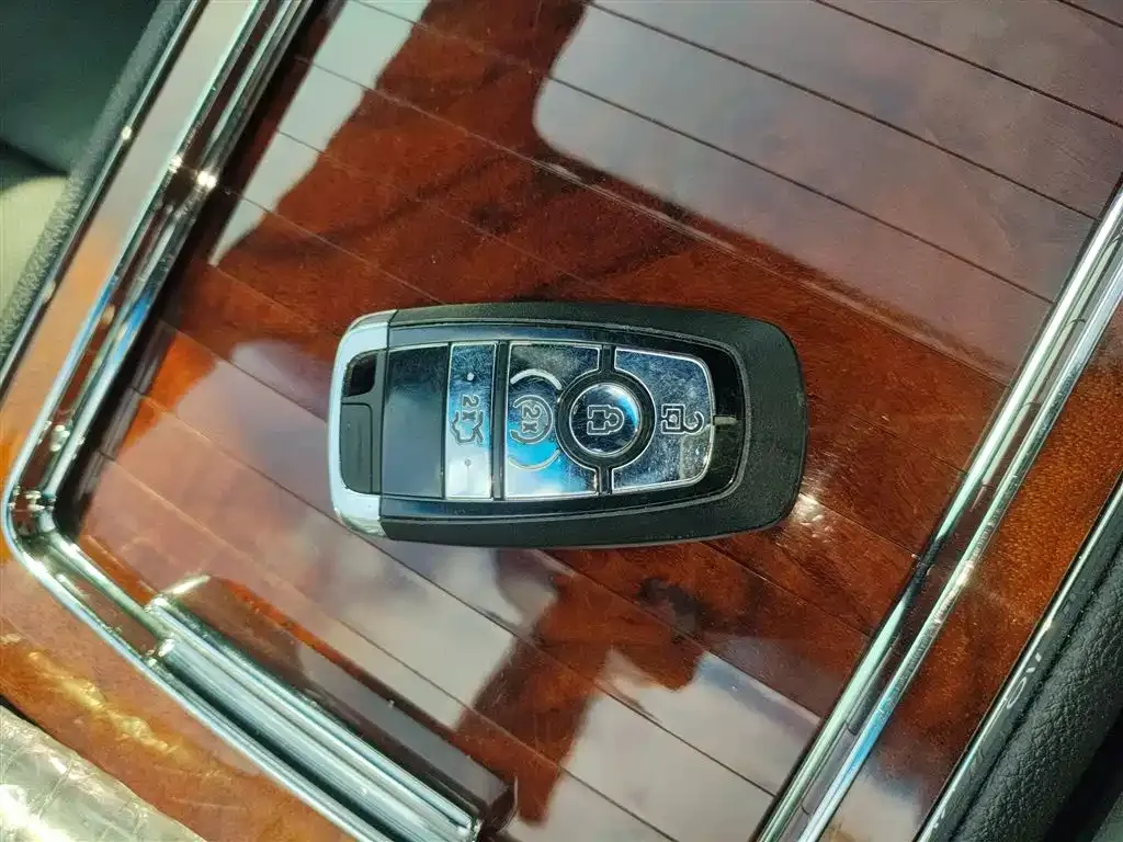 Lincoln Continental 2021 из CN, фото 9