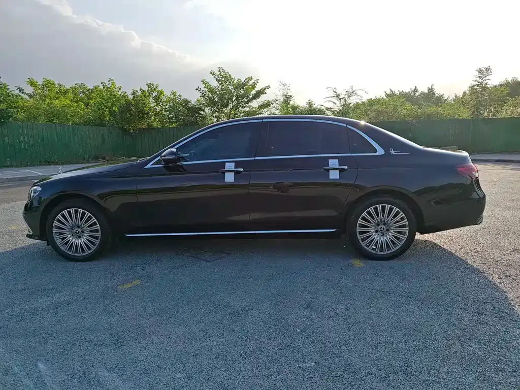 Mercedes-Benz E-Class 2022 из CN, фото 4