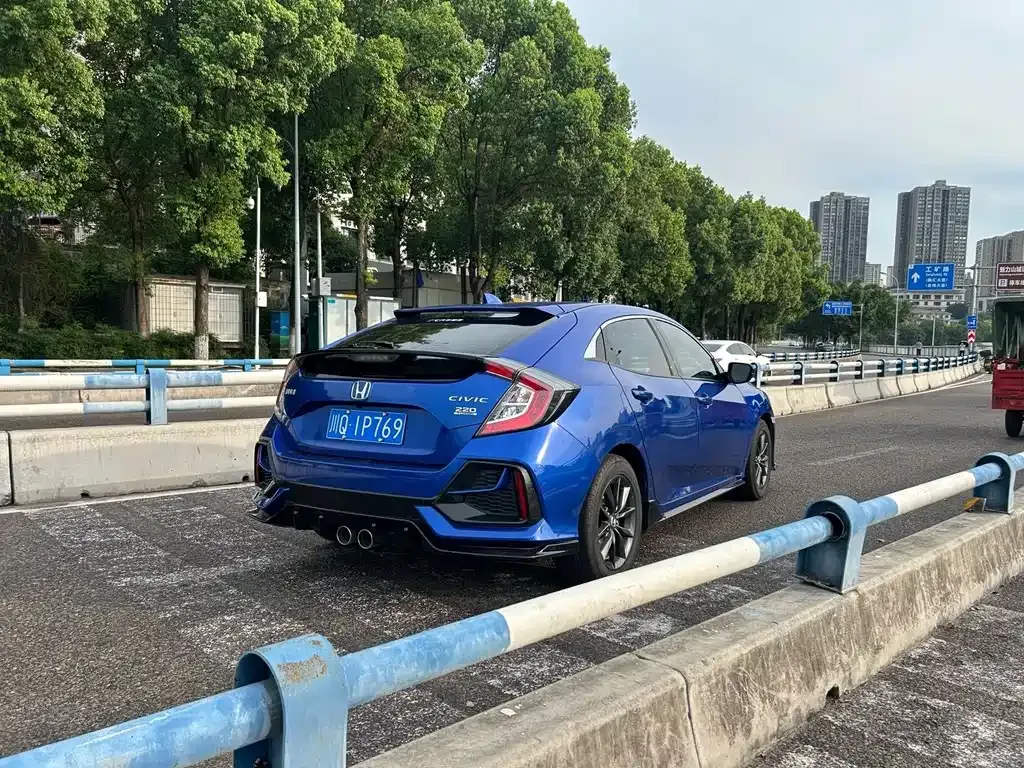 Honda Civic — фото 6