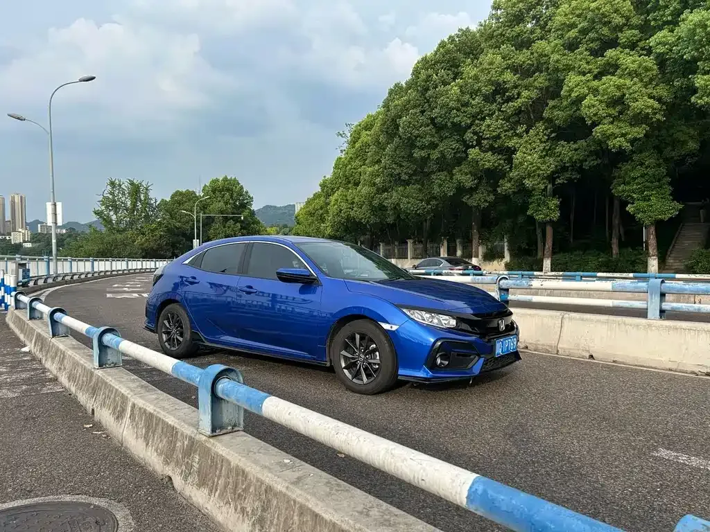 Honda Civic — фото 7
