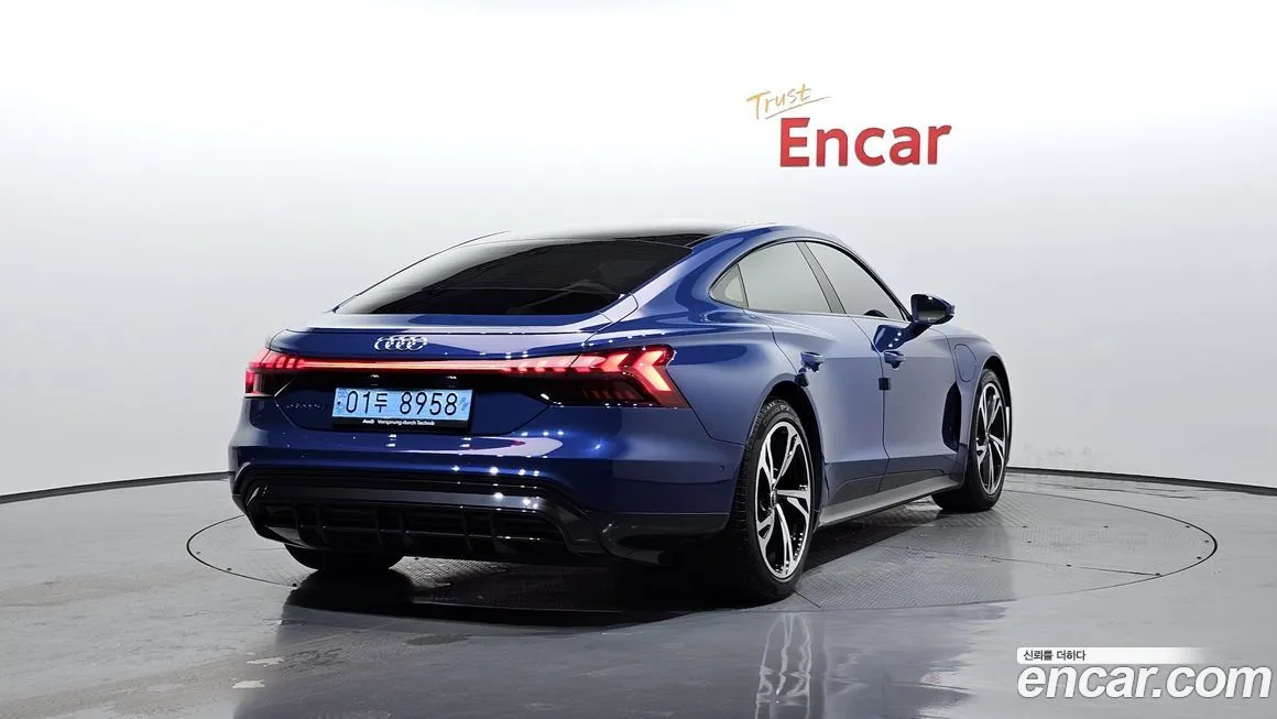 Audi e-tron GT 2022 из KR, фото 2