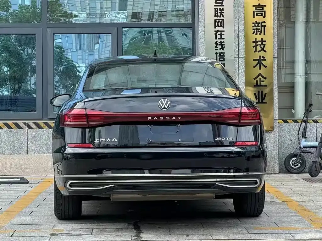 Volkswagen Passat — фото 5
