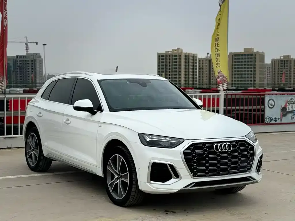 Audi Q5L 2022 из CN, фото 3