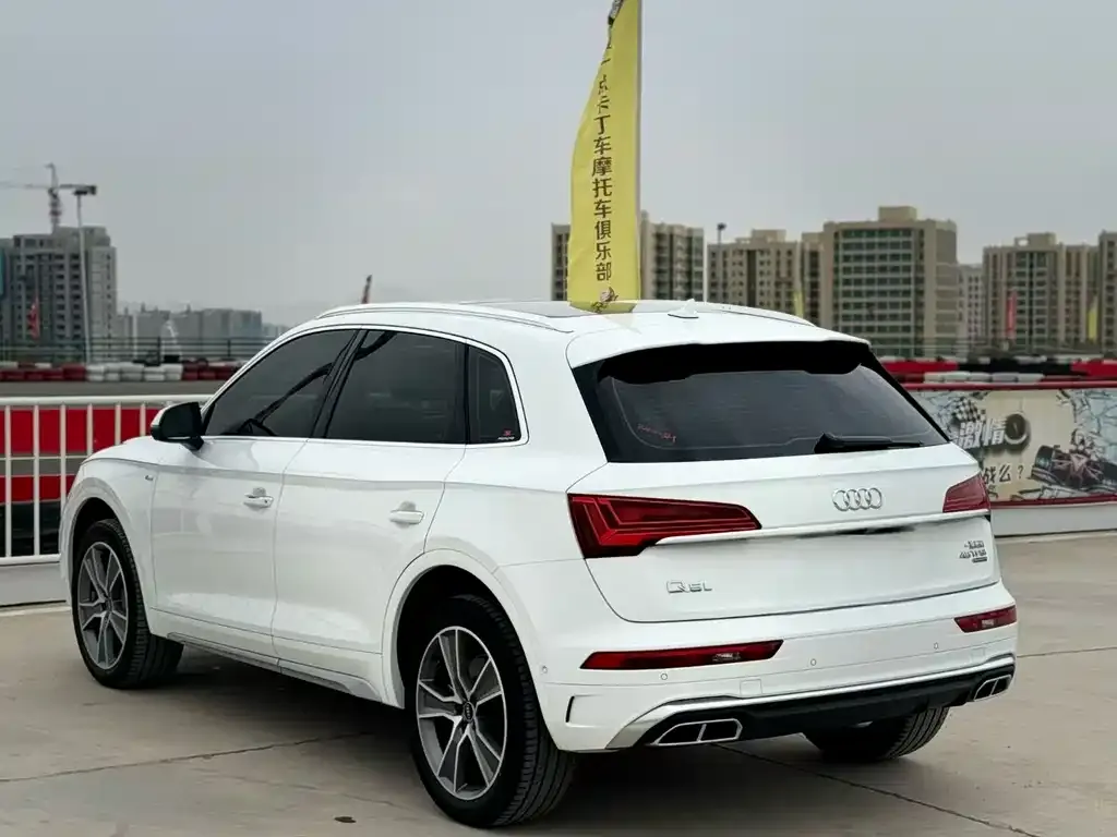 Audi Q5L 2022 из CN, фото 4