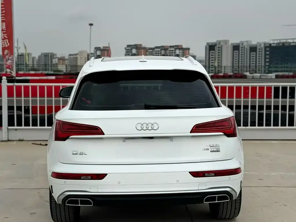 Audi Q5L 2022 из CN, фото 5