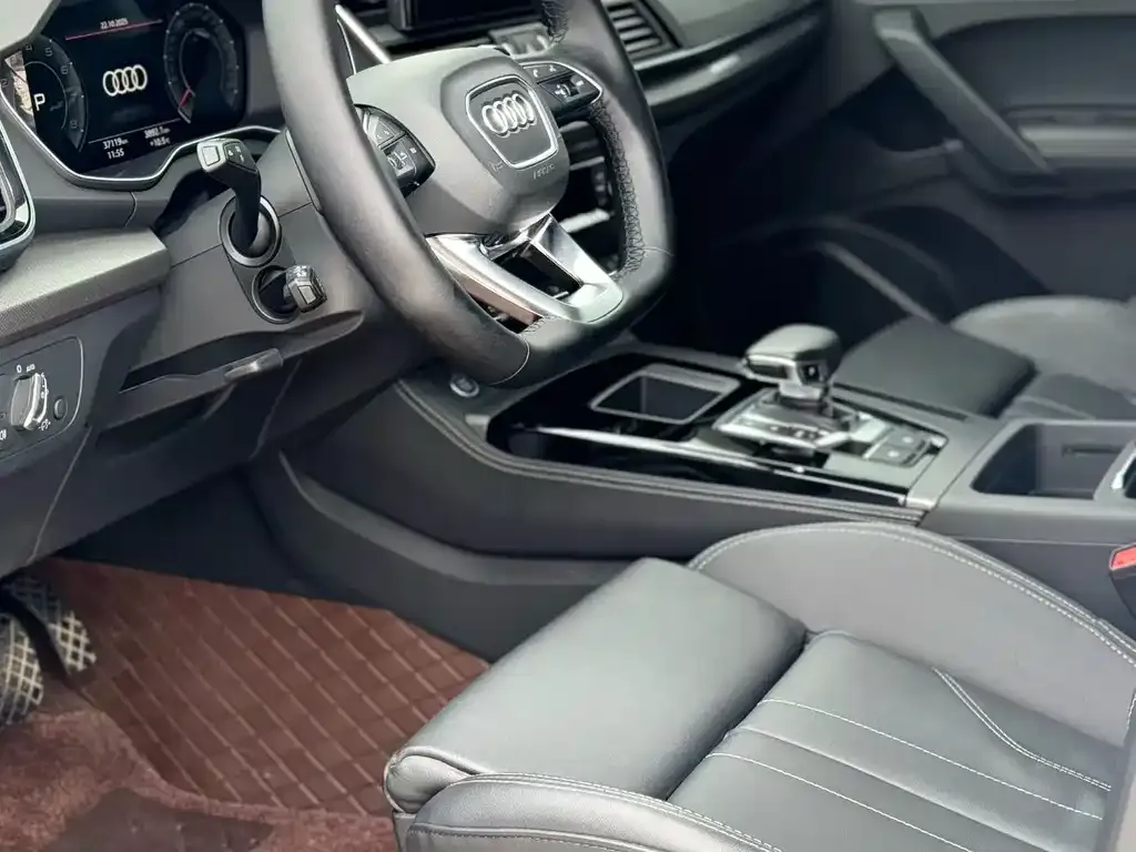 Audi Q5L 2022 из CN, фото 7