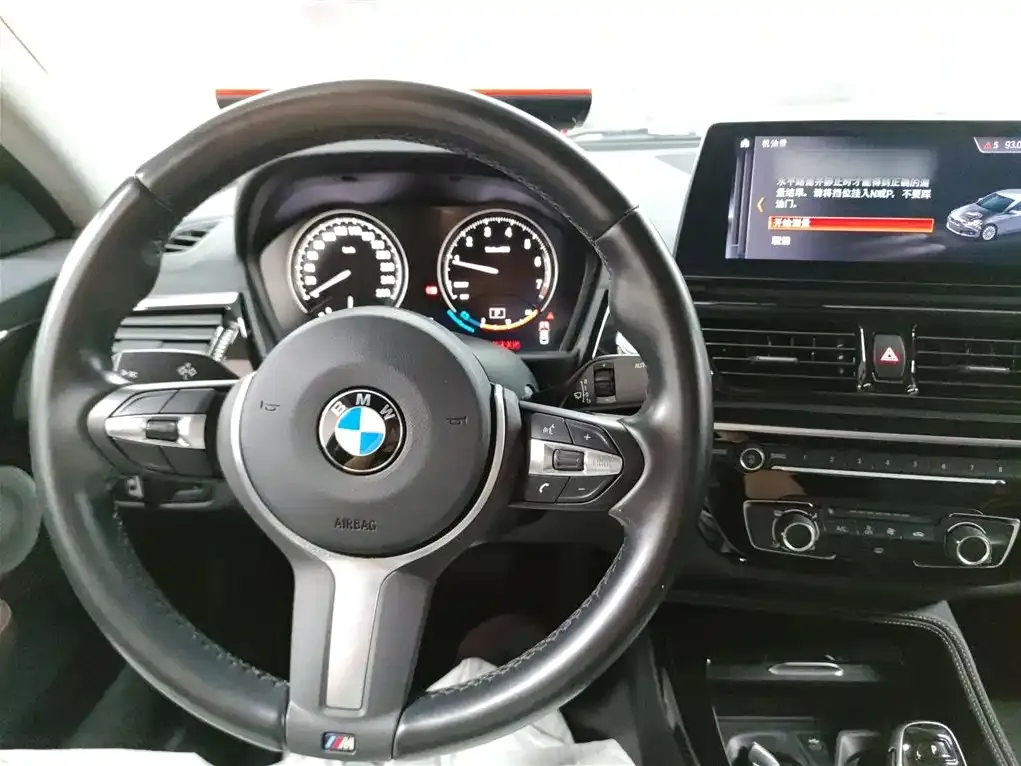 BMW 1 Series 2021 из CN, фото 10