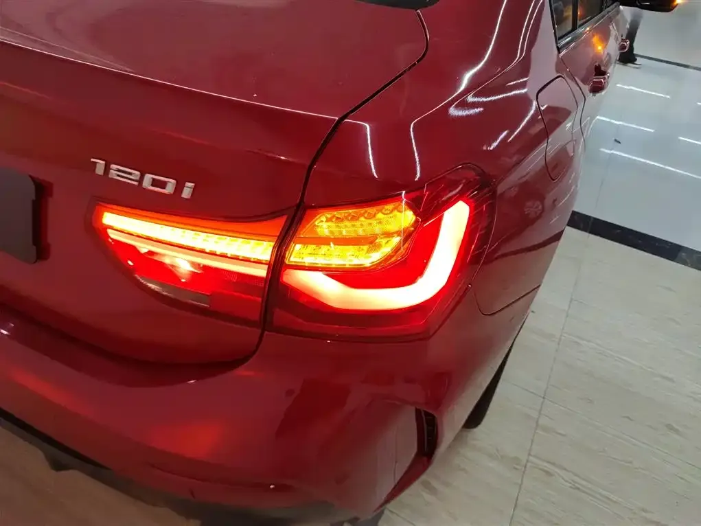 BMW 1 Series 2021 из CN, фото 8