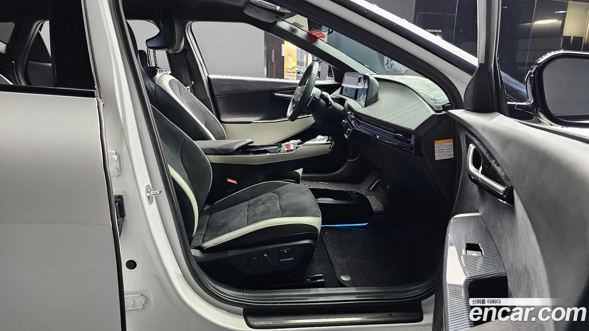 Kia EV6 2023 из KR, фото 10