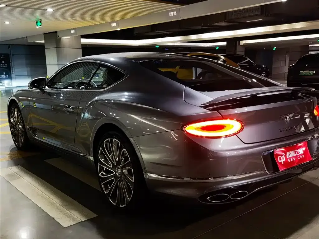 Bentley Continental 2022 из CN, фото 4