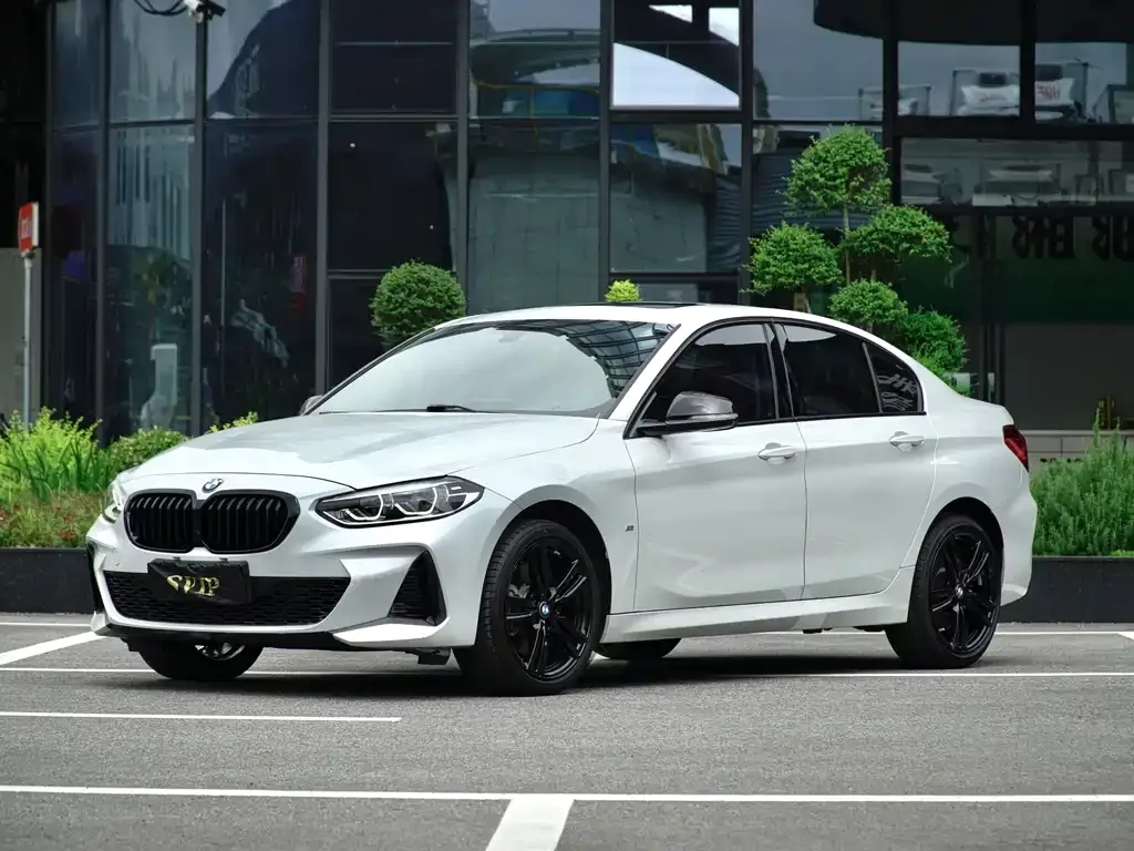 BMW 1 Series — фото 1