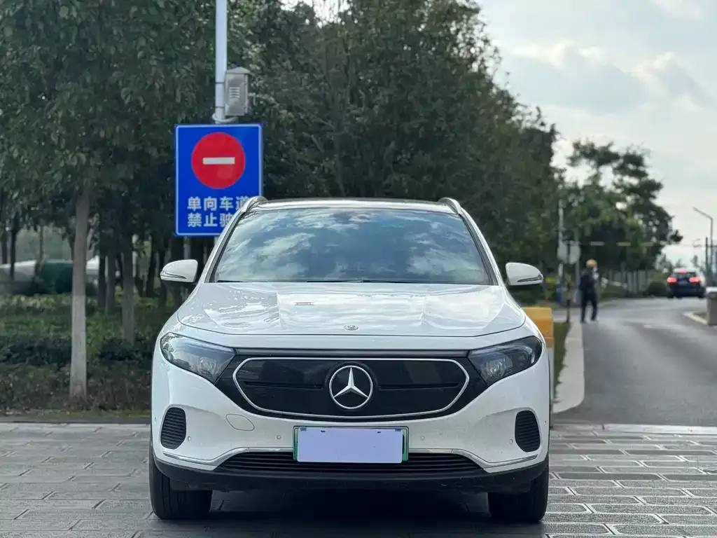 Mercedes-Benz EQA 2022 из CN, фото 2