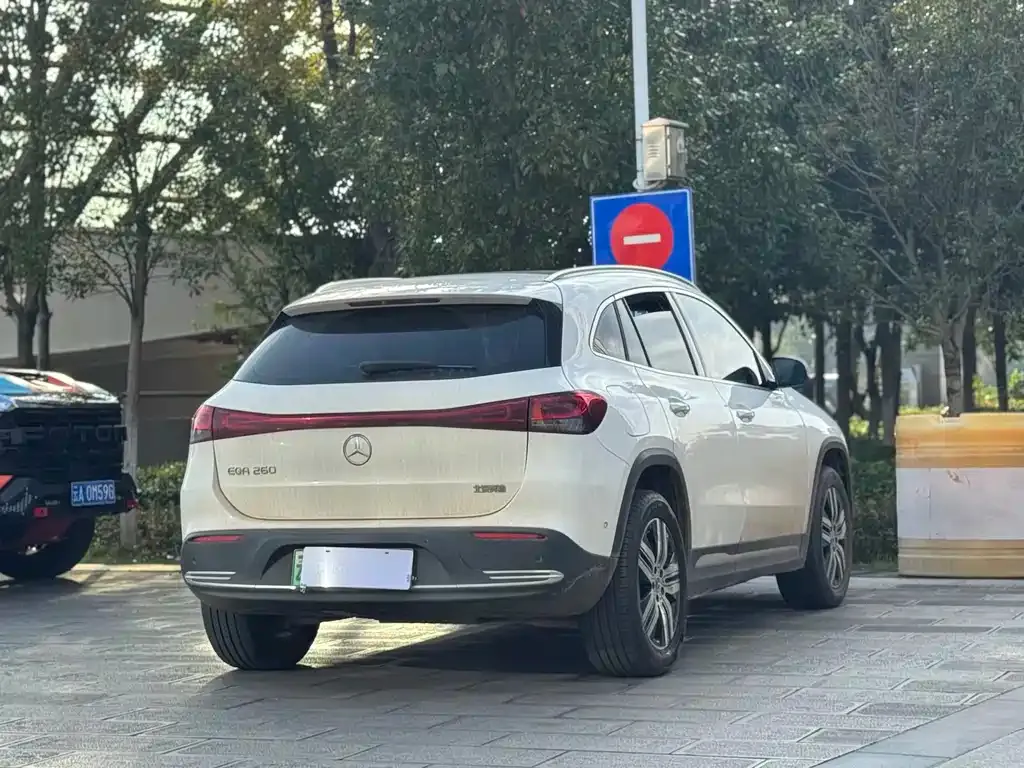 Mercedes-Benz EQA 2022 из CN, фото 4