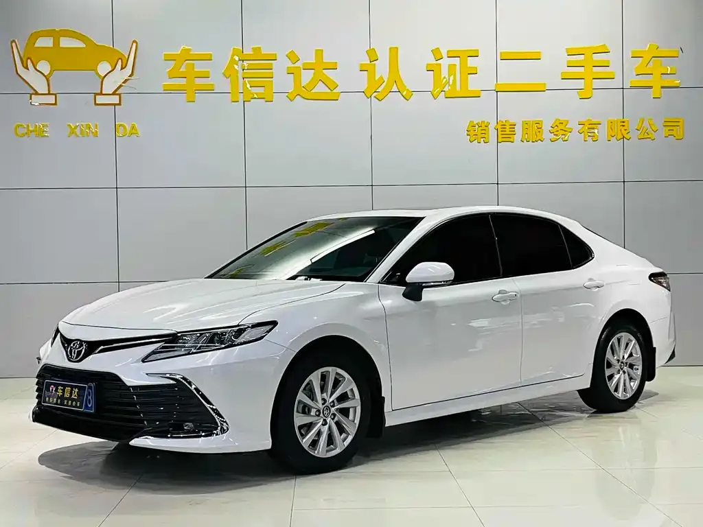Toyota Camry 2023 из CN, фото 1
