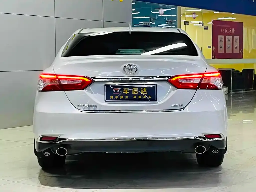 Toyota Camry 2023 из CN, фото 4