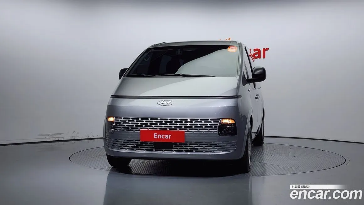 Hyundai Staria — фото 3