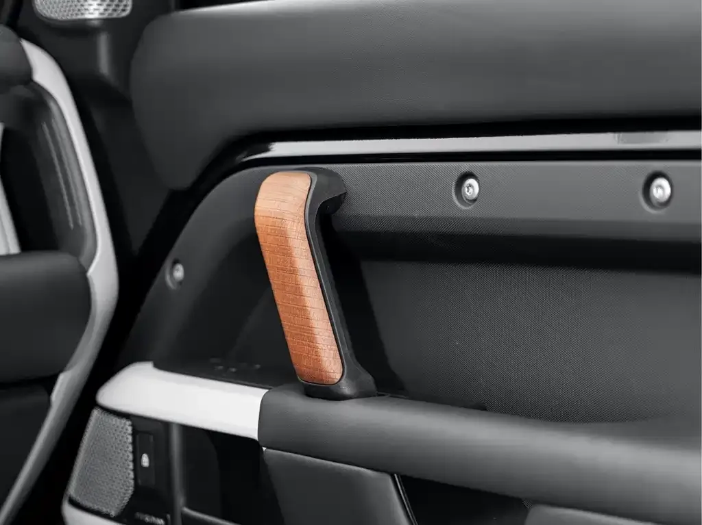 Land Rover Defender — фото 10
