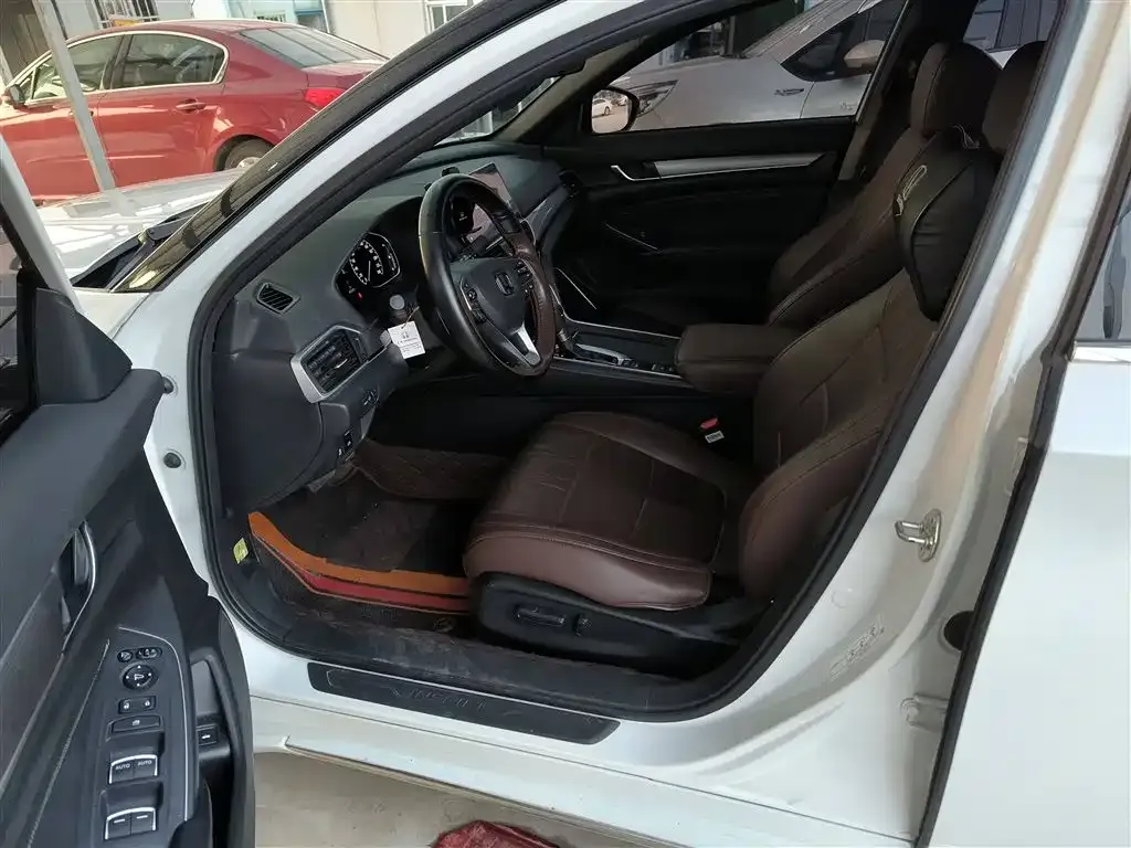 Honda Inspire — фото 10