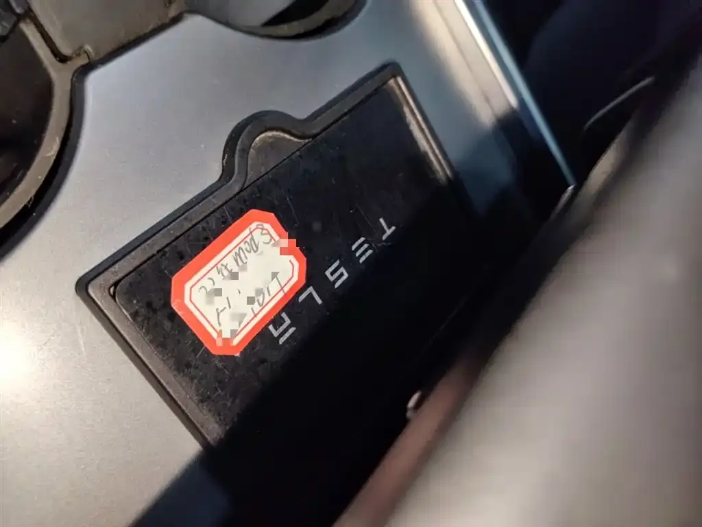 Tesla Model 3 — фото 9