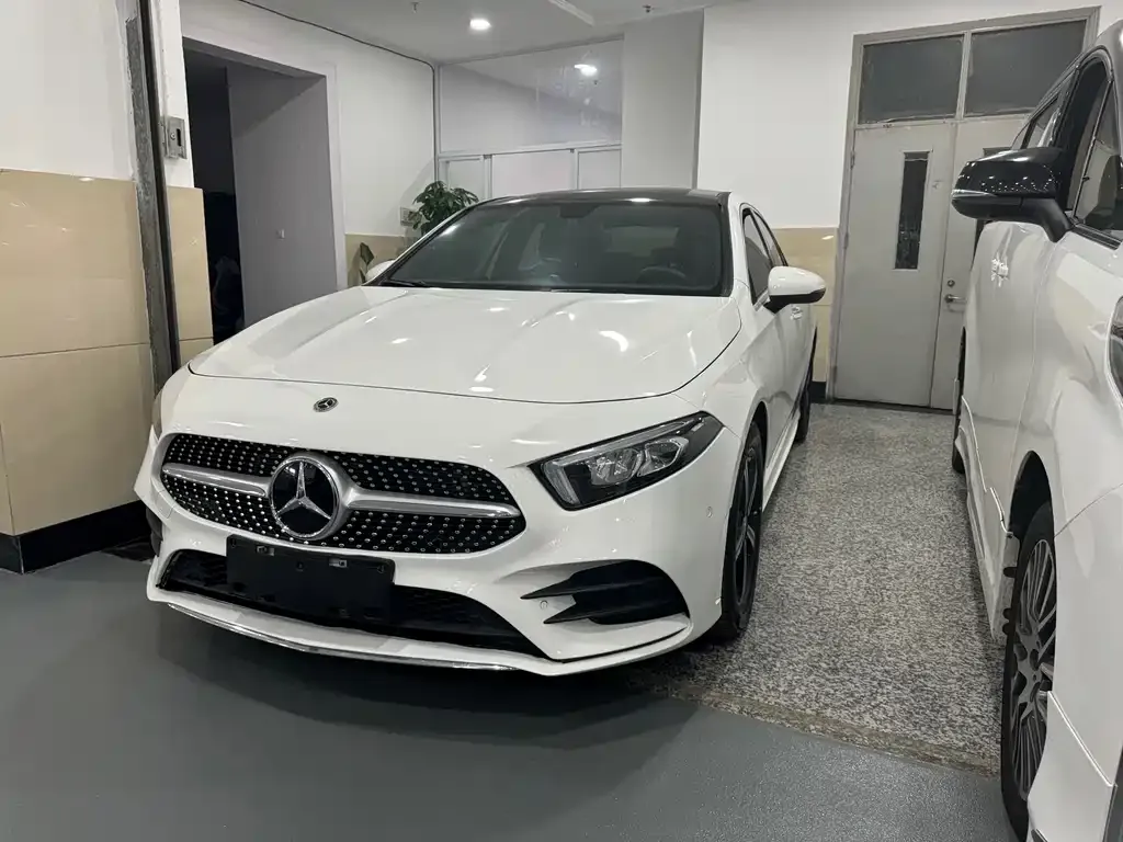 Mercedes-Benz A-Class — фото 1