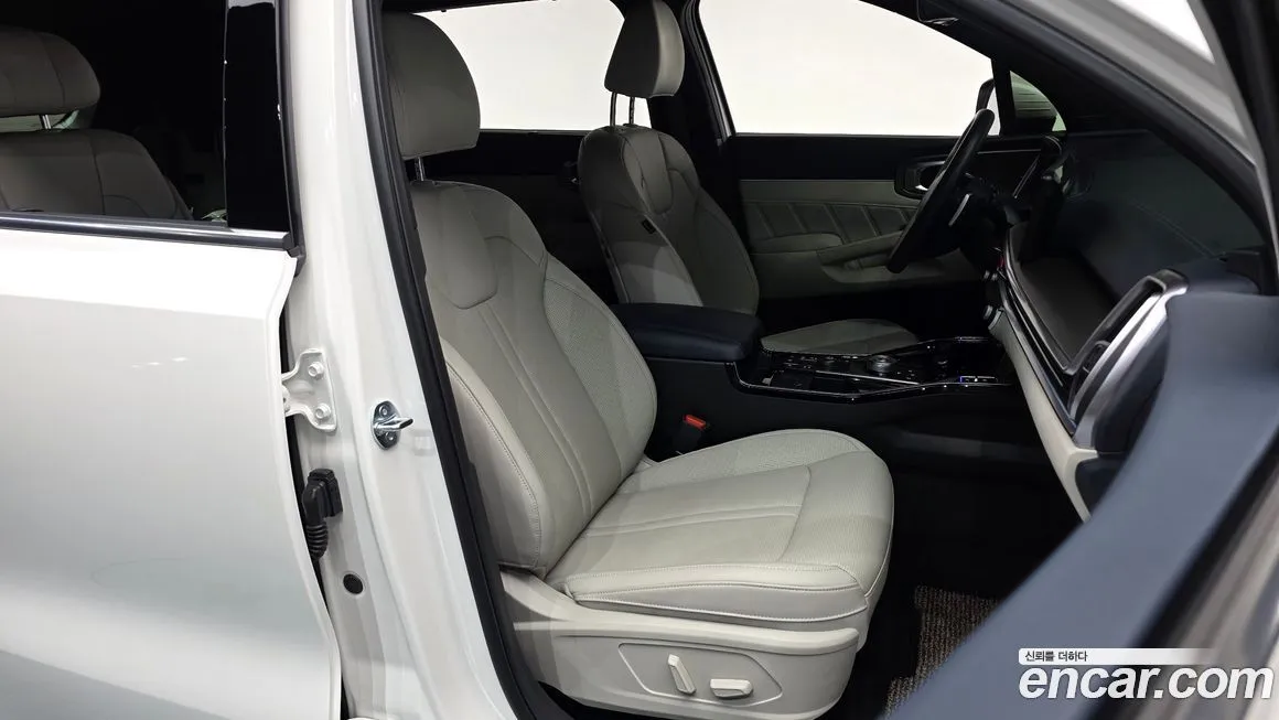 Kia Sorento — фото 10