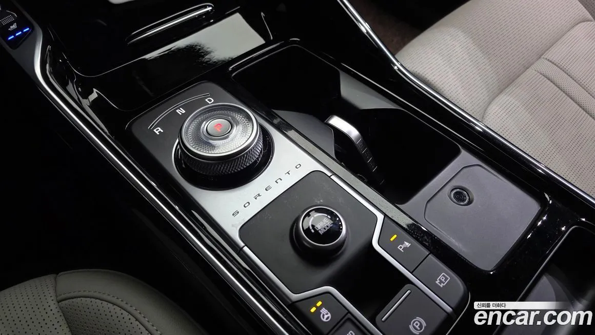 Kia Sorento — фото 9