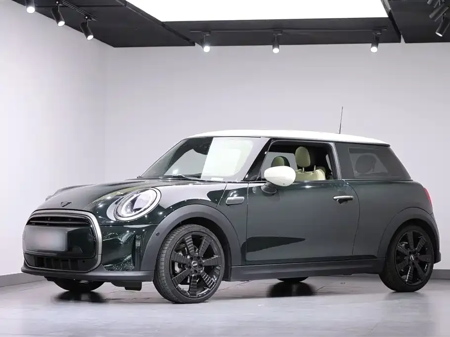 MINI Cooper (3-door) 2023 из CN, фото 1