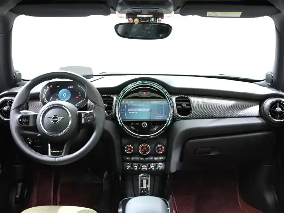 MINI Cooper (3-door) 2023 из CN, фото 9