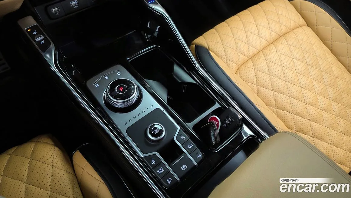 Kia Sorento — фото 9