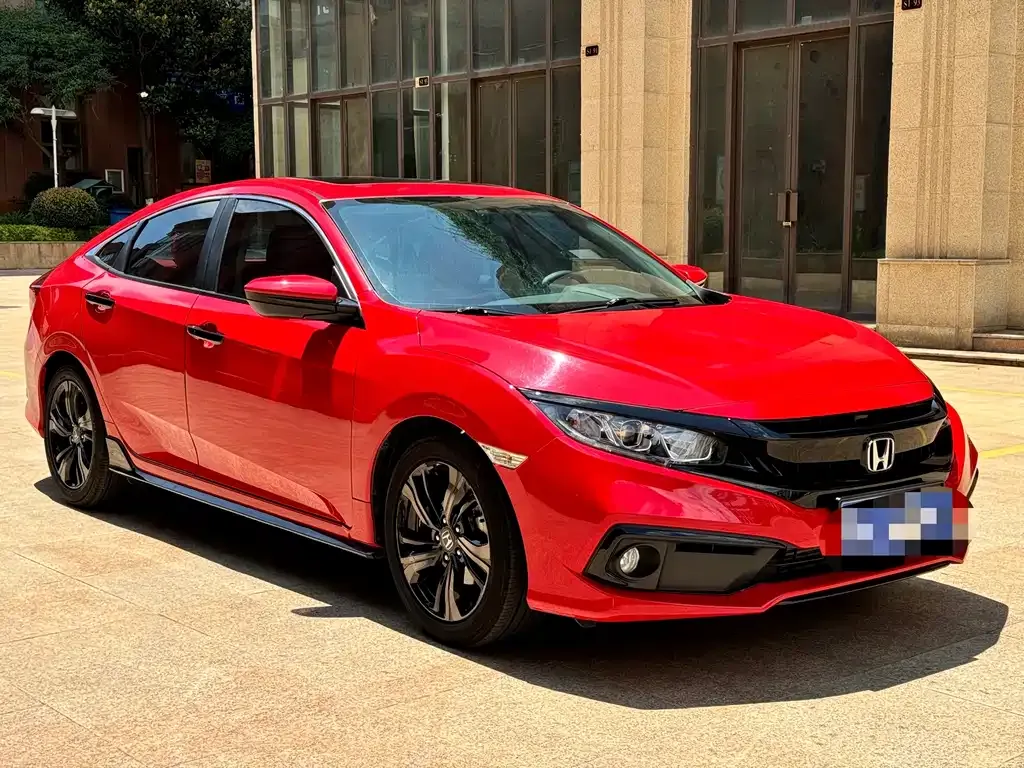 Honda Civic 2022 из CN, фото 2