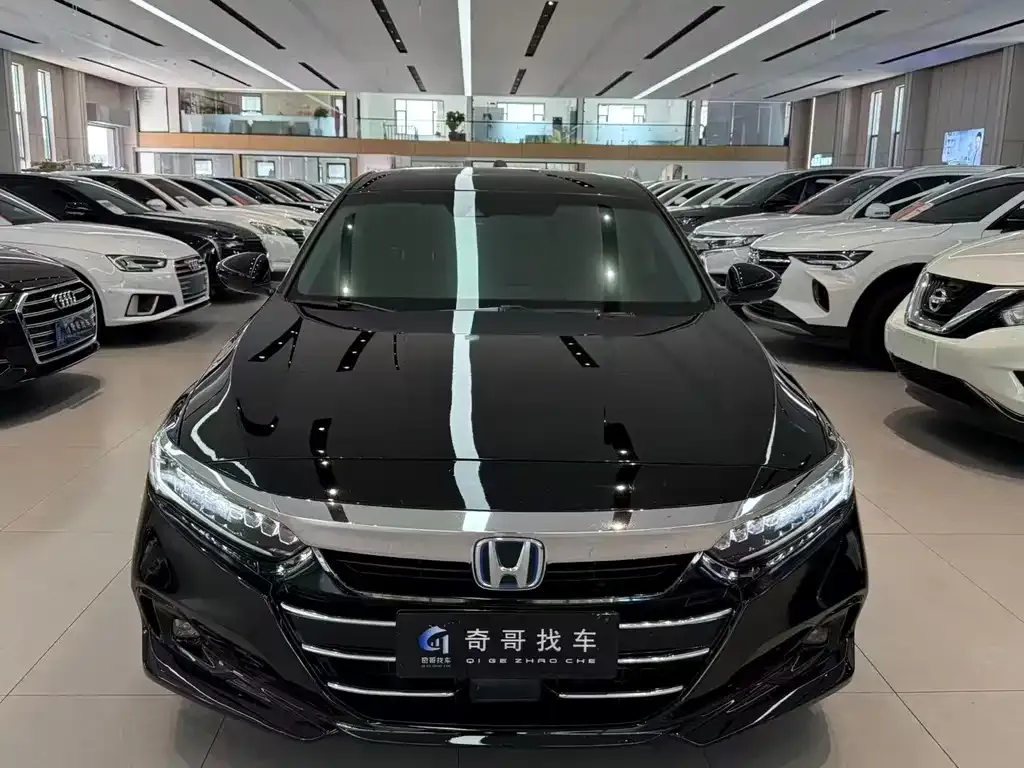 Honda Accord 2023 из CN, фото 2