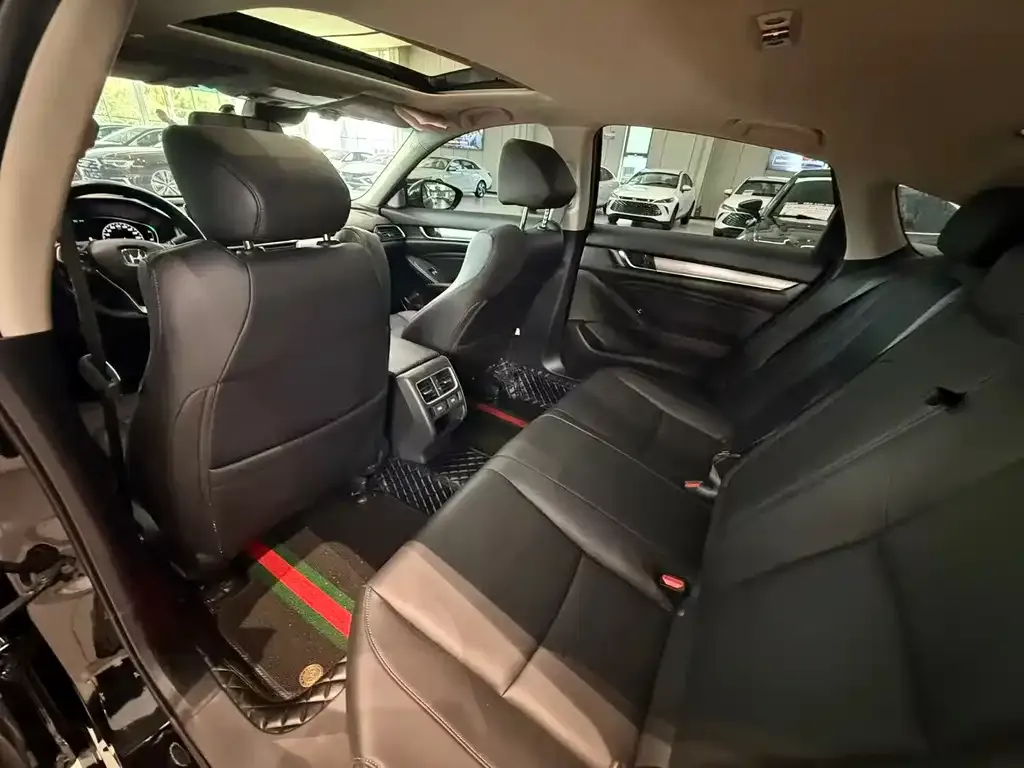Honda Accord 2023 из CN, фото 8