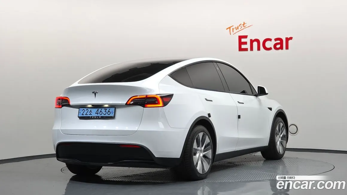 Tesla Model Y 2021 из KR, фото 2