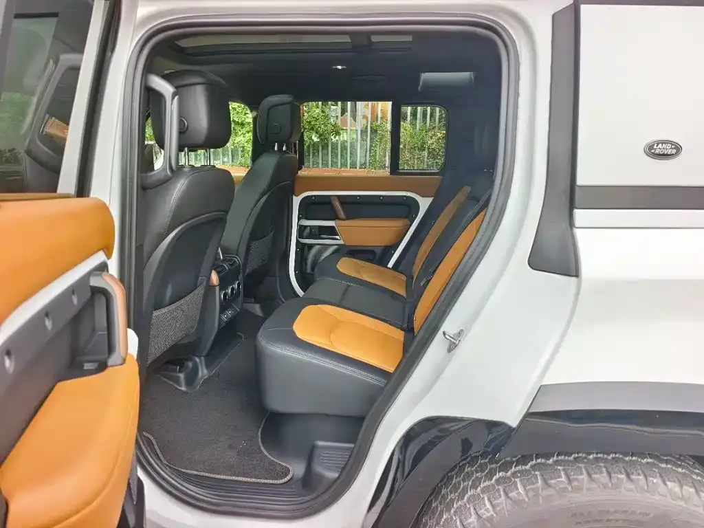 Land Rover Defender 2024 из CN, фото 6