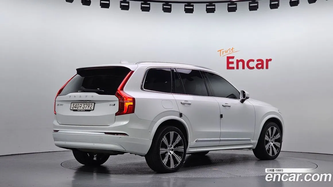 Volvo XC90 — фото 2