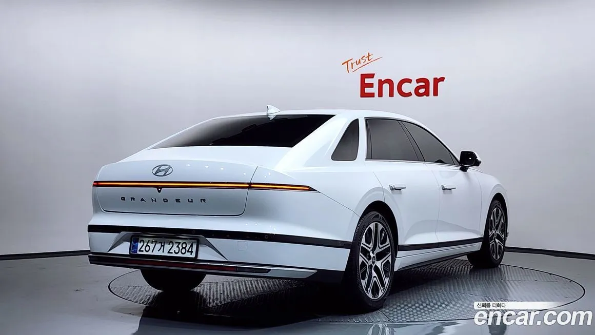 Hyundai Grandeur 2023 из KR, фото 2